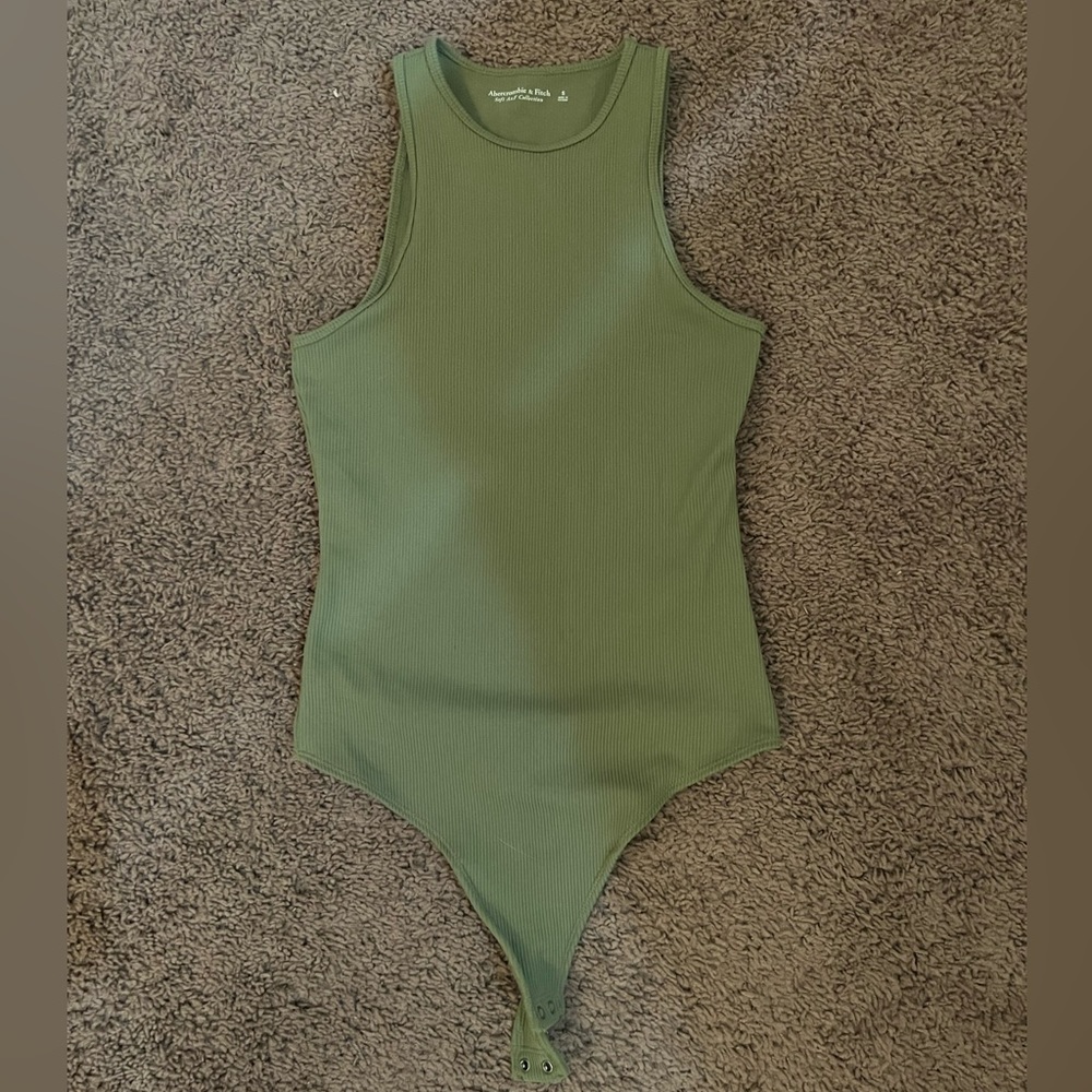 Soft A&F collection size small green tank bodysuit